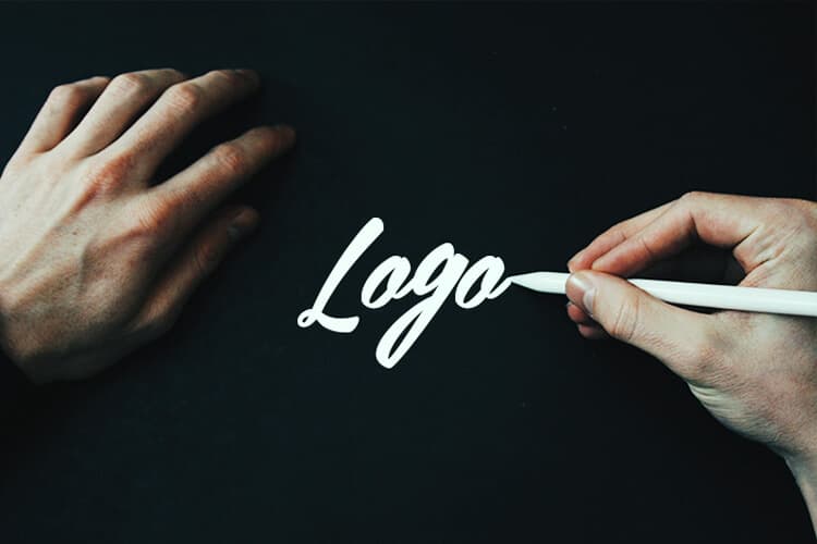 Diseño logotipo éxito